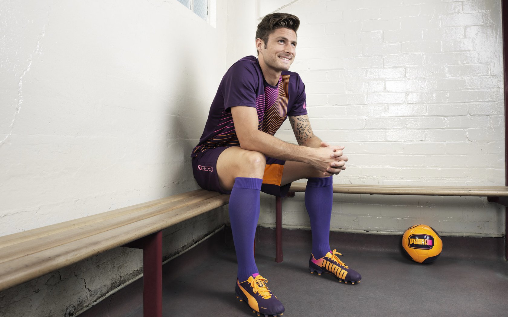 深圳队连续得分压制开拓者,杰伦·格林成为关键先生,从无名之辈到致命利刃的蜕变之路