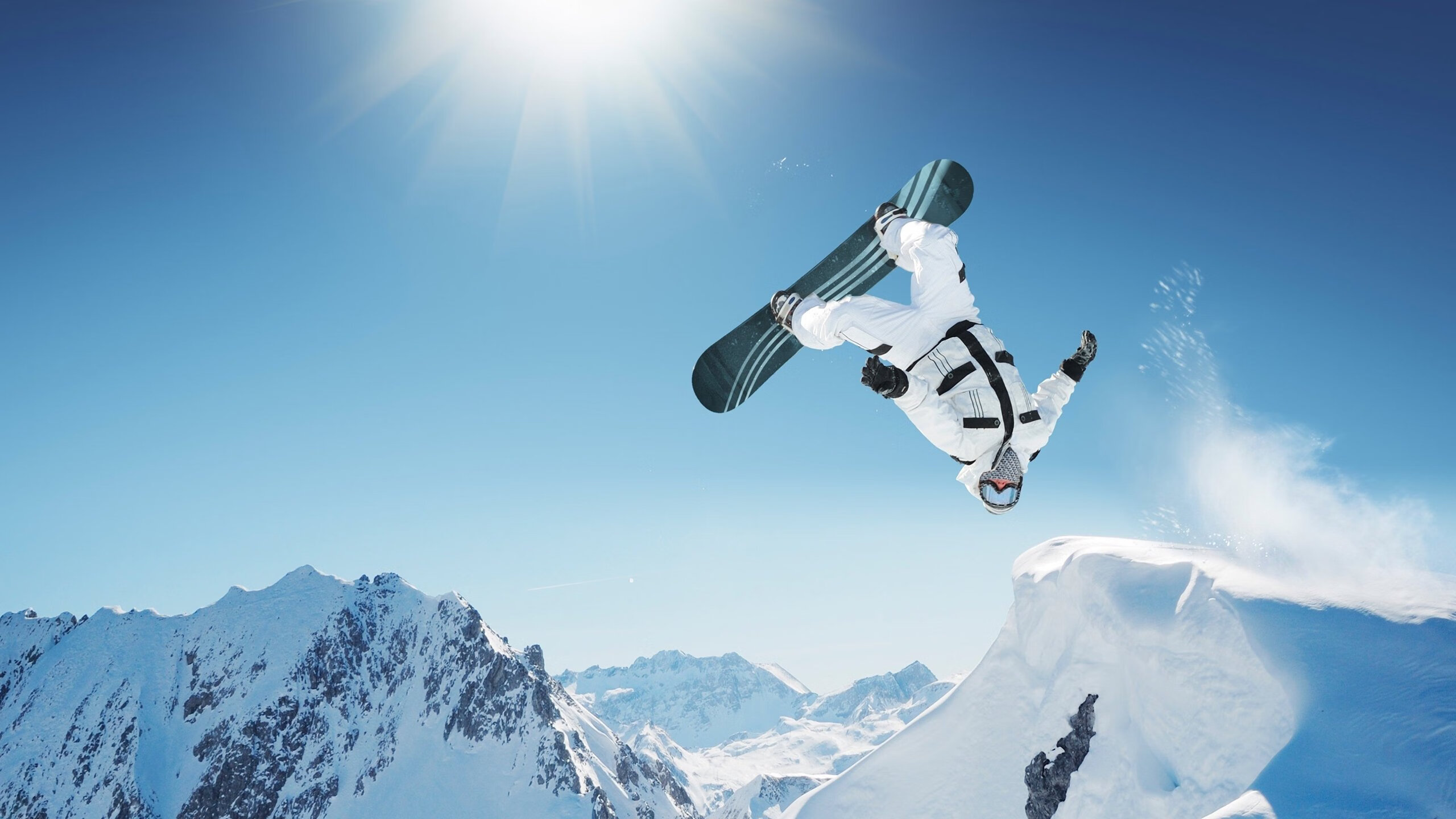 绝境逢生！库里超远三分绝杀热火，勇士季后赛之路再现曙光